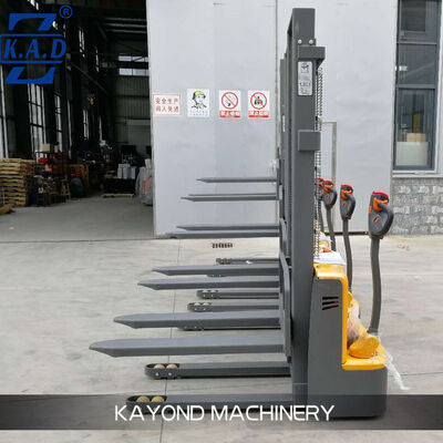 PU Wheel Material Electric Pallet Stacker with 1000kg-2000kg Rated Loading Capacity and 3CBM Overall Size for Warehouse Use