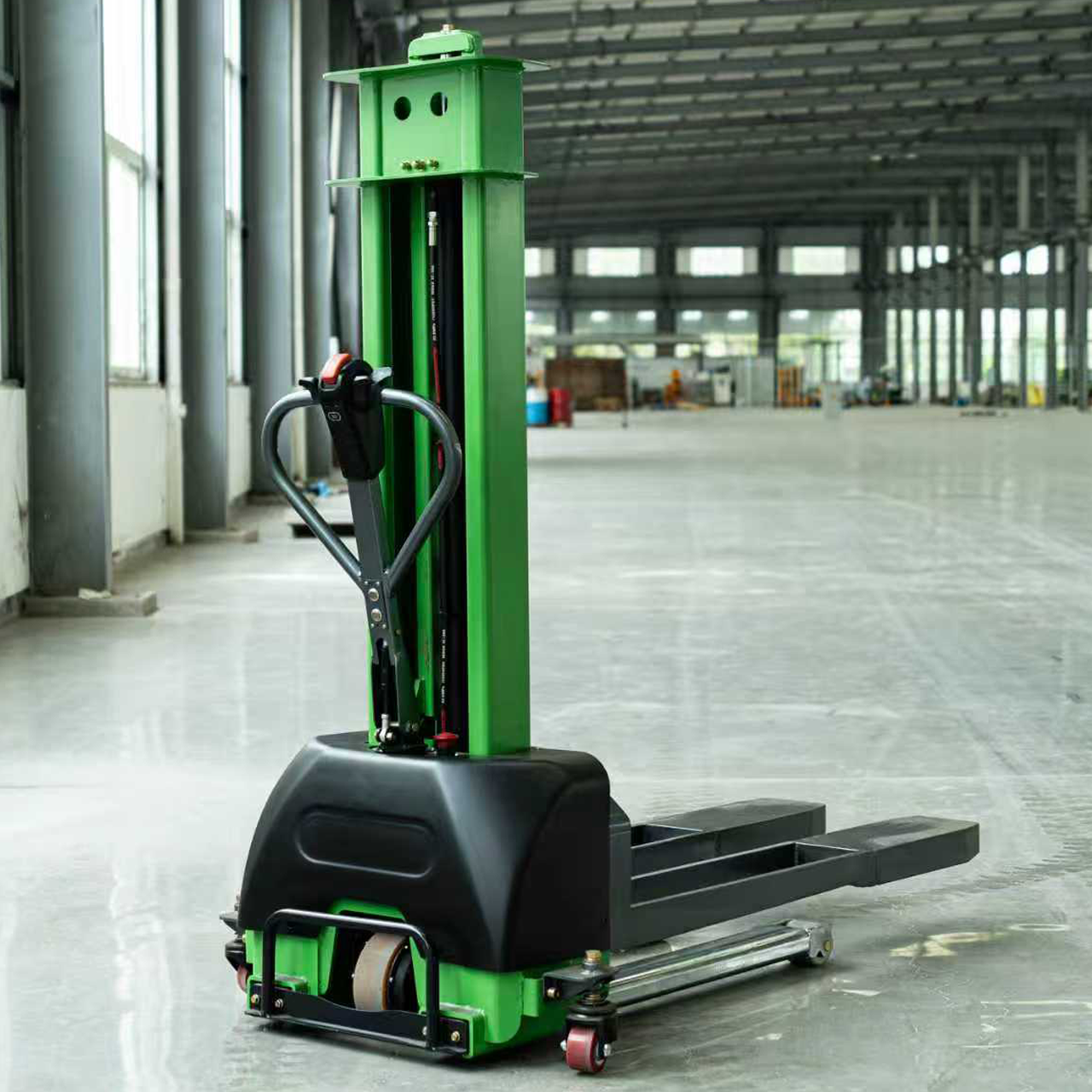 Electric Self Loading Stacker 500kg 1000kg Portable Design for Truck Loading